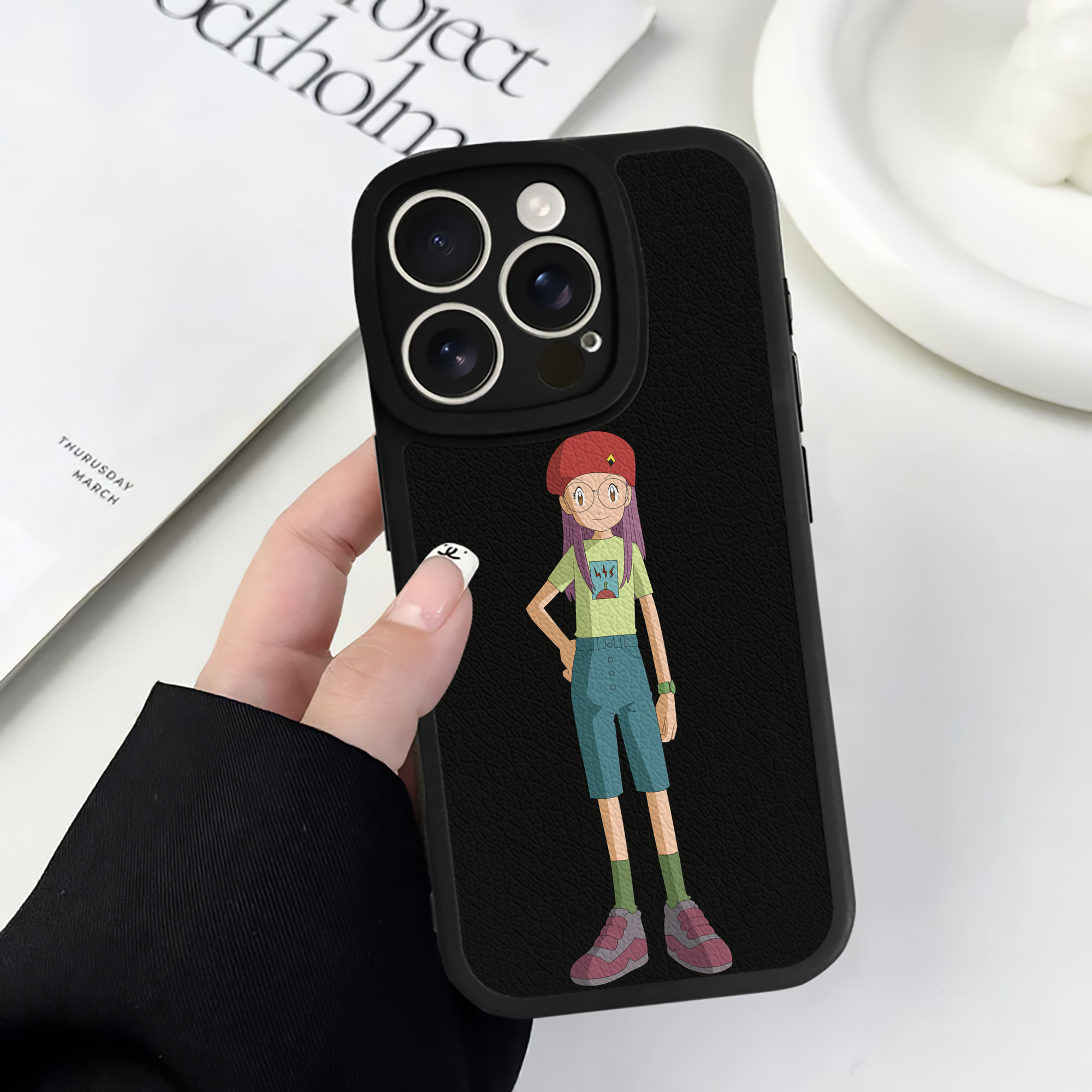 （画像用） Digimon デジタルモンスター/デジモン 【iPhone 16シリーズ対応】シリコンスマホケース（レザー調） 材質：シリコン